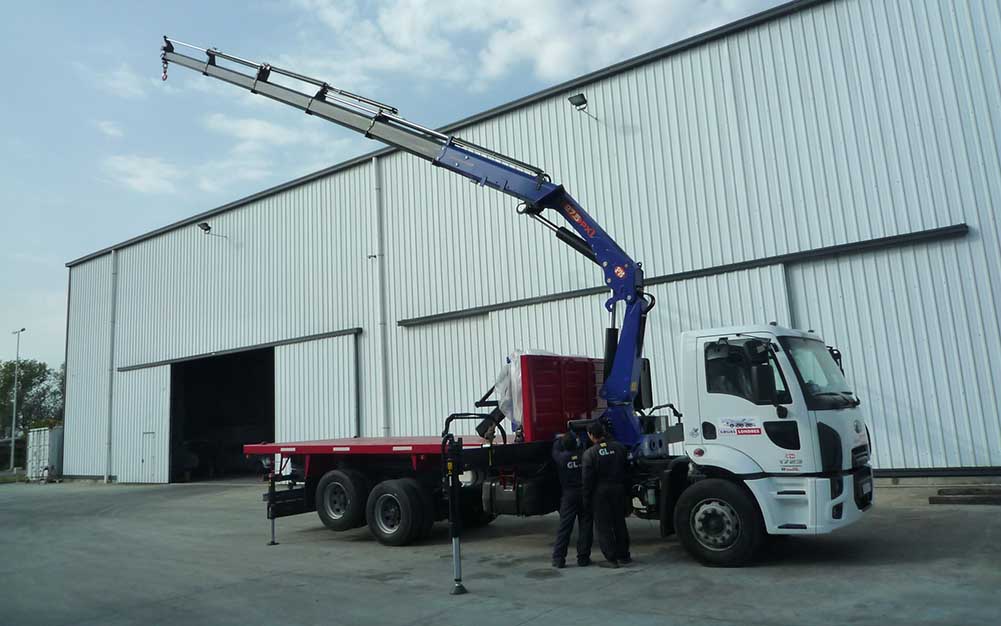 Gruas Londres - Alquiler de grúas telescópicas hasta 200 ton, hidrogrúas, semirremolques, carretón, compresores de aire y grupos electrógenos industriales en La Plata, Ensenada y AMBA.